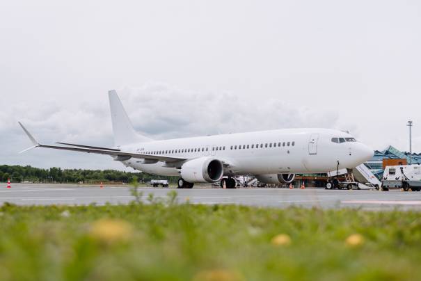 Boeing B737-8 9H-ORN