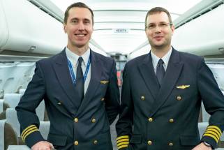 What it takes to become an Airbus A320 pilot